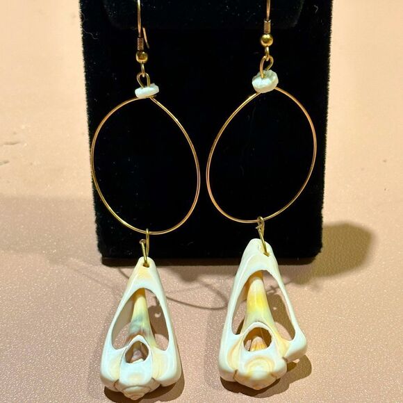 Shell Earrings  - Picture 1 of 4